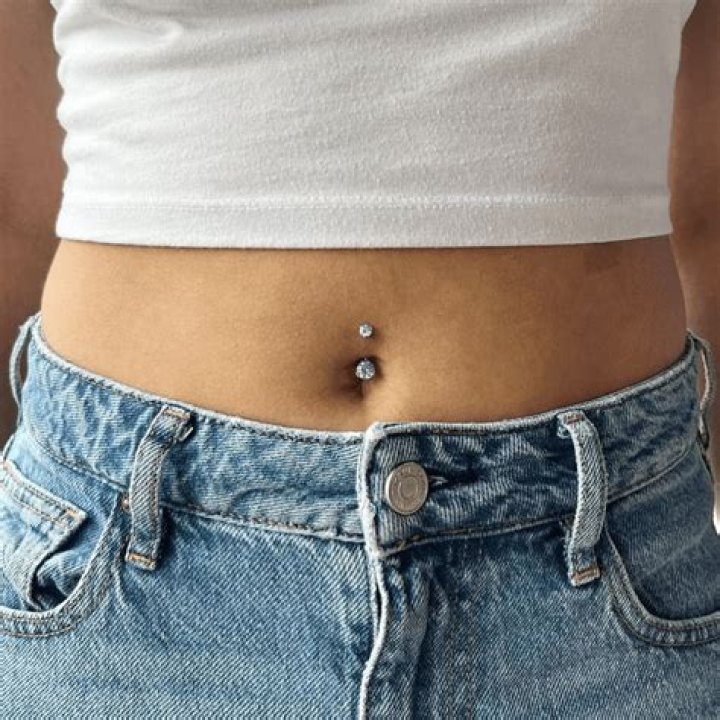 Can u get a belly button piercing at 13?